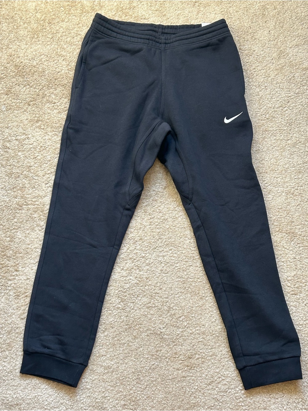 Nike Sportswear Club Fleece Jogger Pants Black Men’s Large NWT Standard Fit